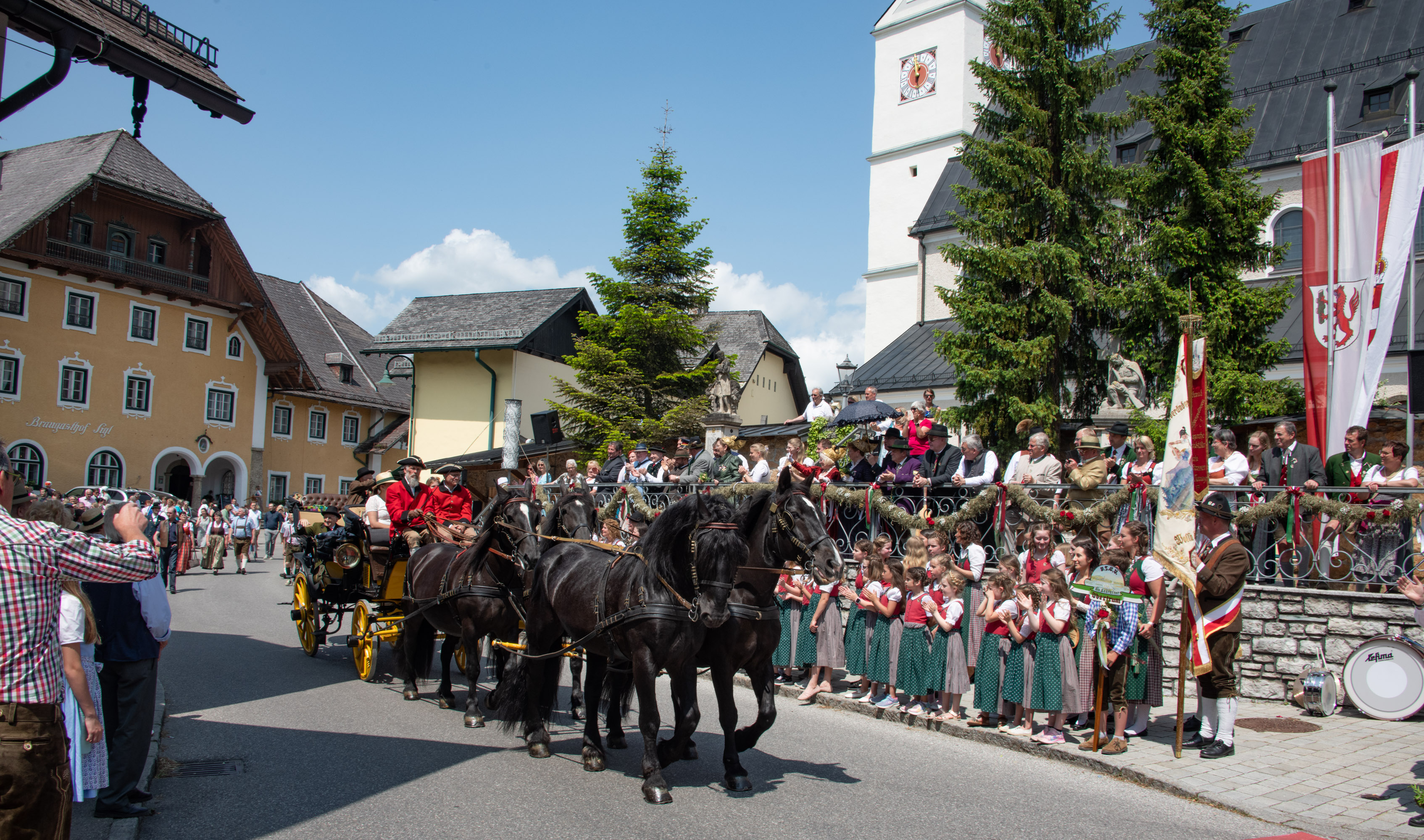 Bezirksfest der Flachgauer Heimatvereine